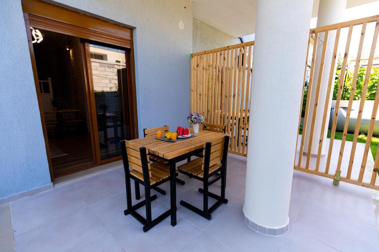 Deja Blue Villa Apartments Apartament